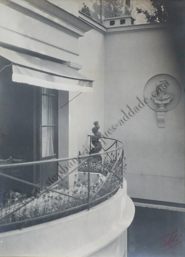 James E. Abbe - Le balcon de la chambre de Mme Bernard Boutet de Monvel au dessus de la salle à manger. 1927