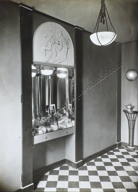  Anonymous - Bathroom in Bernard Boutet de Monvel’s Parisian apartment at 7, rue Monsieur in 1921