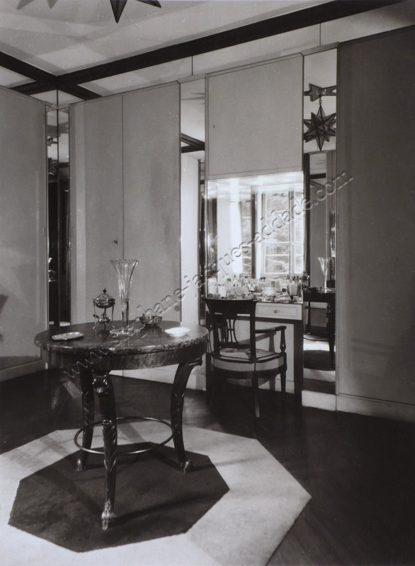 Thérèse Bonney - The dressing room with its glass pilasters 1927